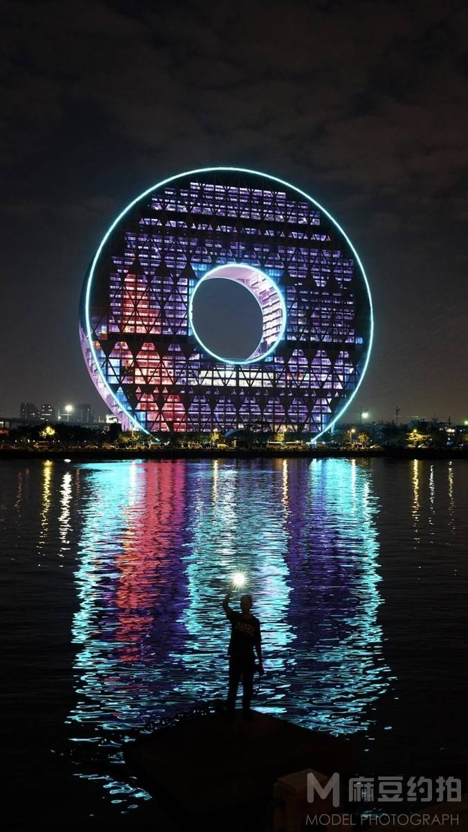黑白模特