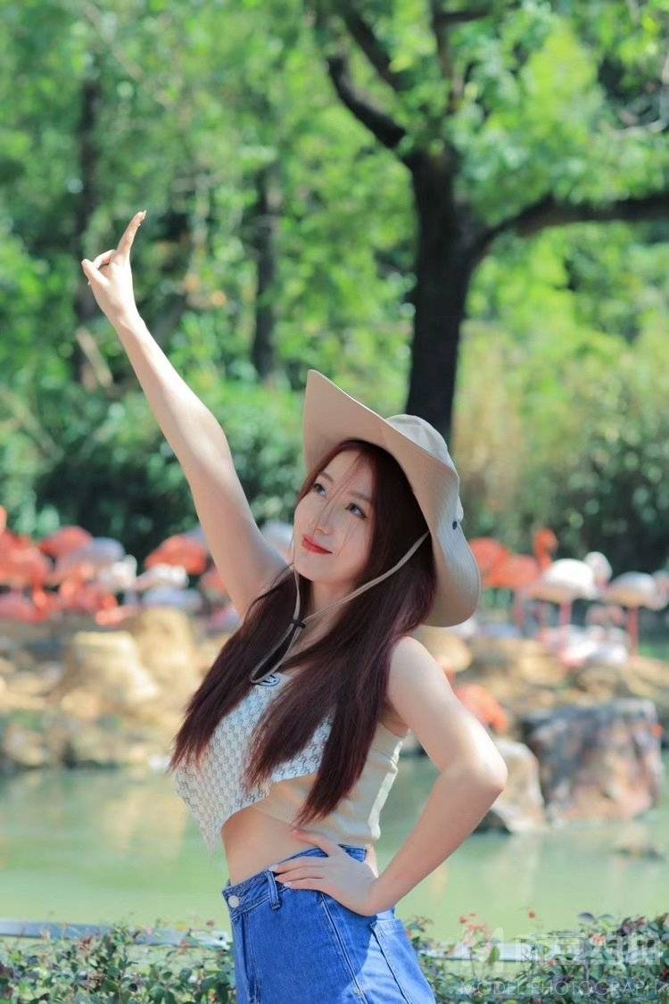 清新模特