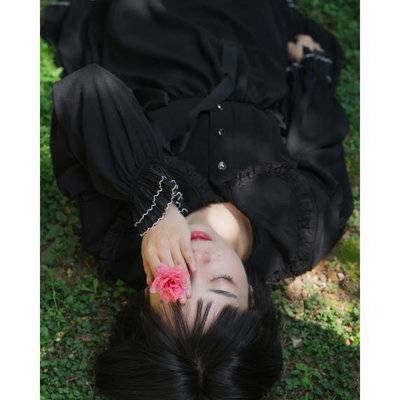 黑白模特