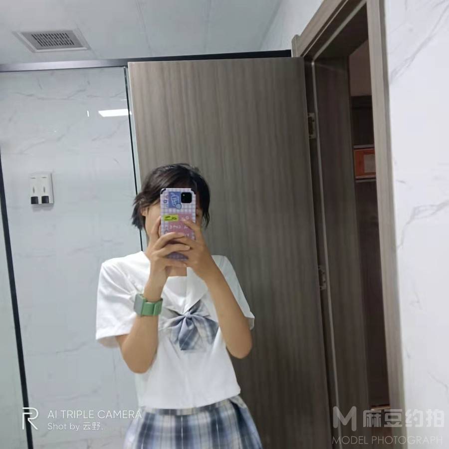 校园模特