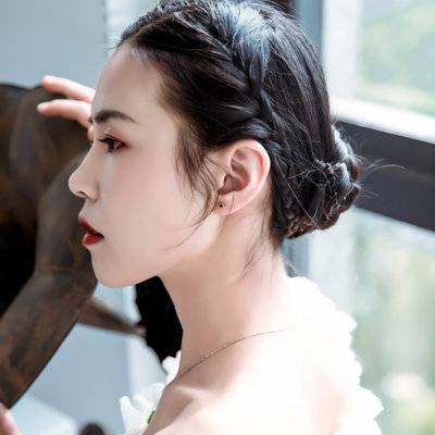 黑白模特