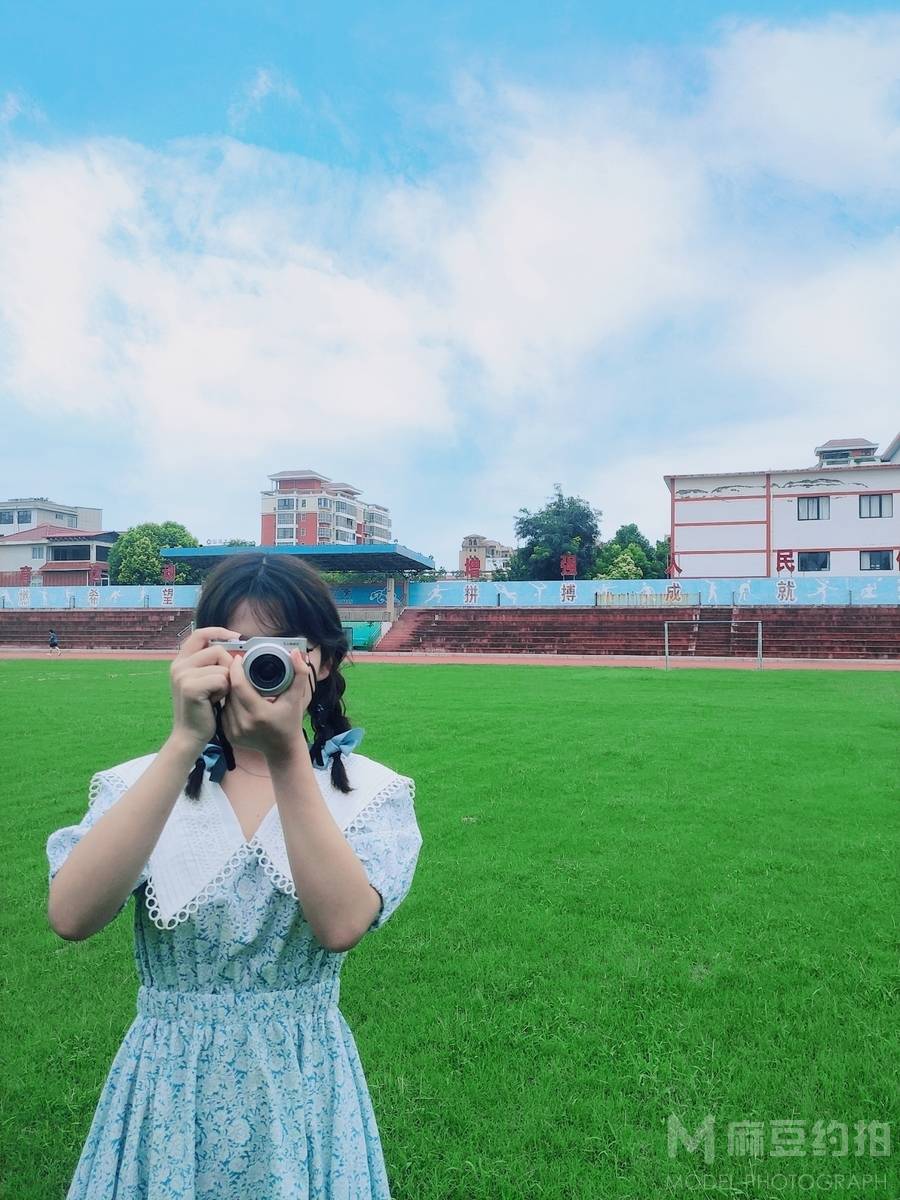 校园模特