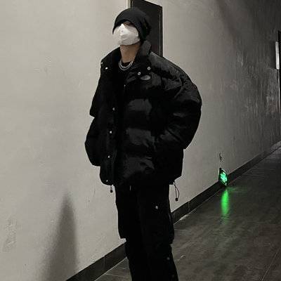 黑白模特