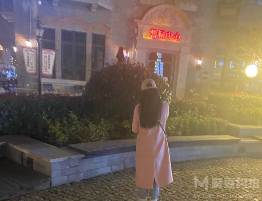 黑白模特