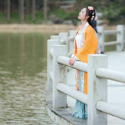 汉服模特