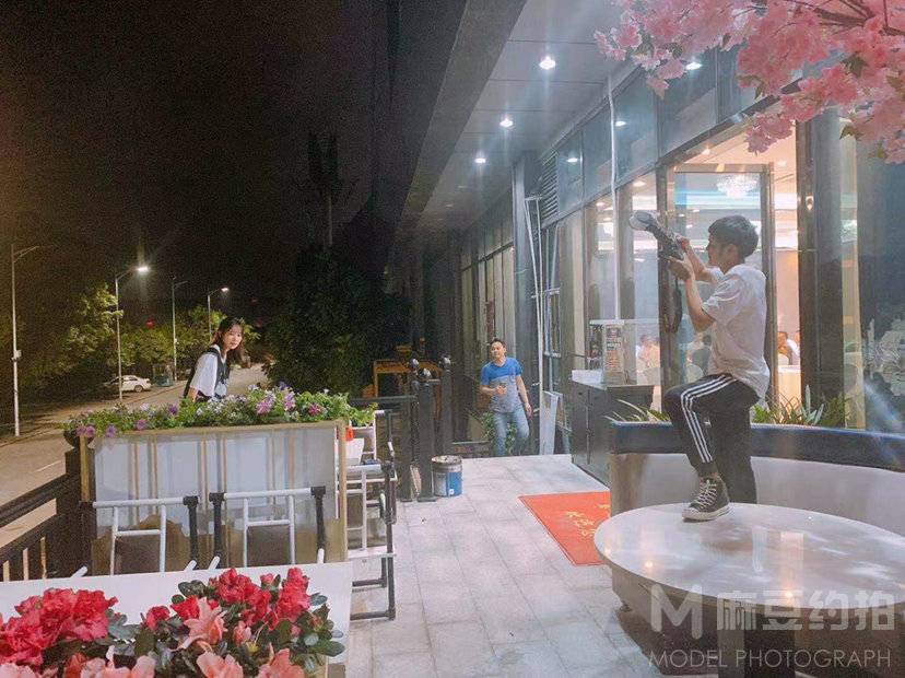 夜景模特