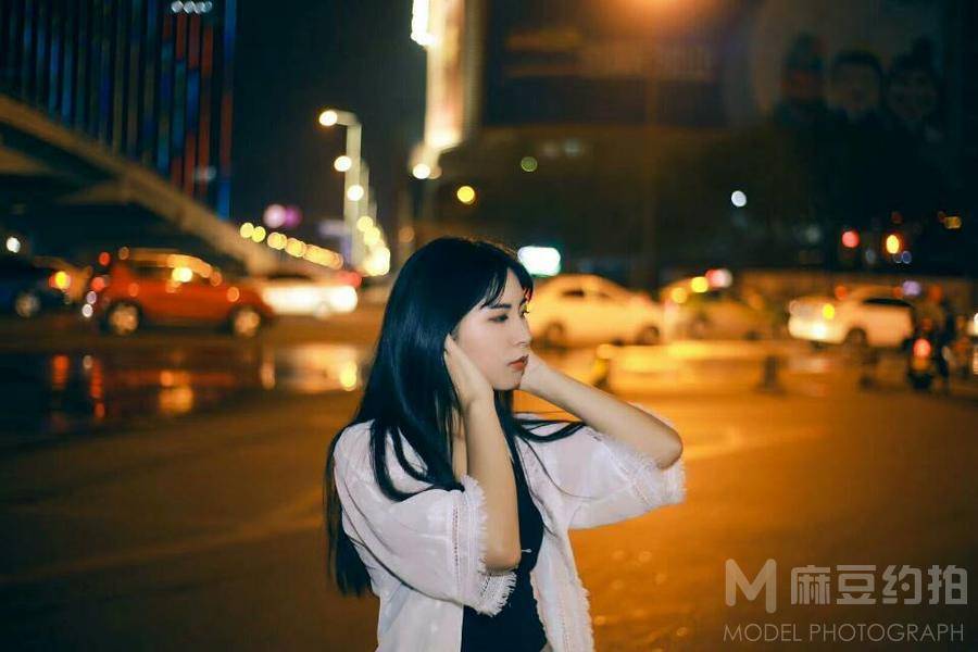 夜景模特