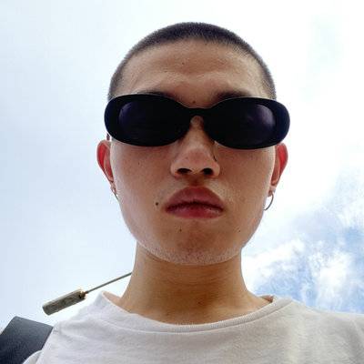 黑白模特