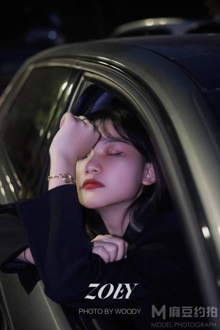 夜景模特