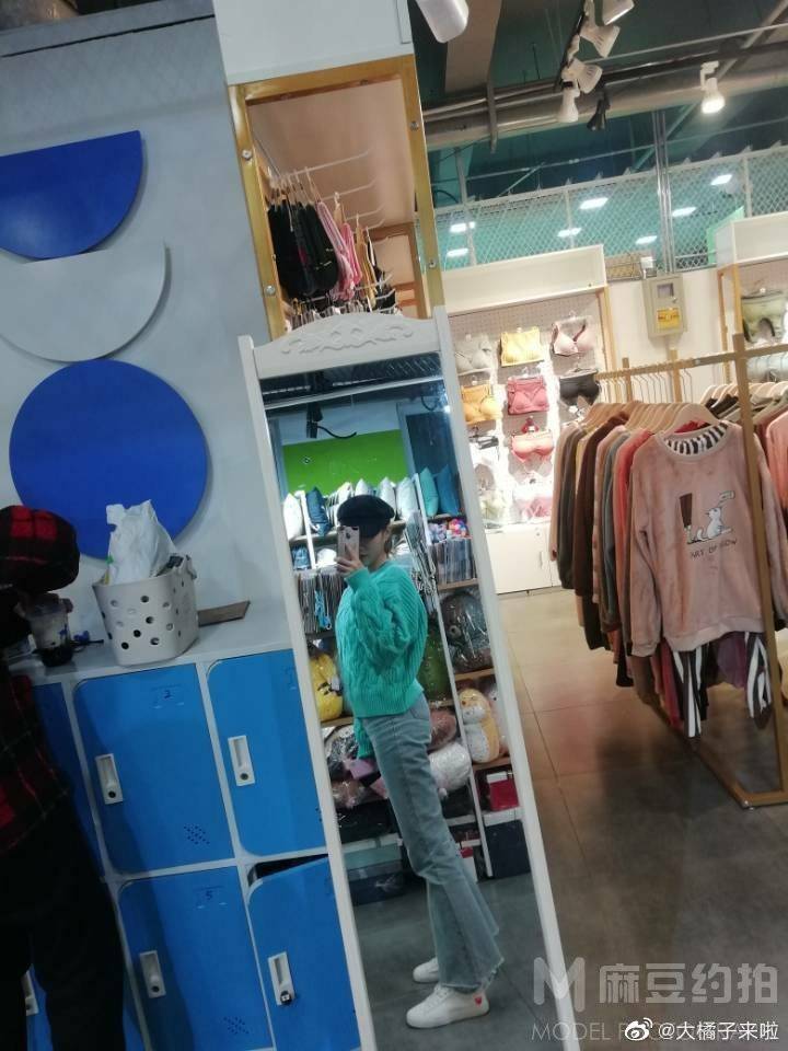 校园模特