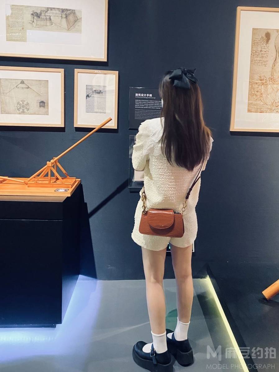 校园模特