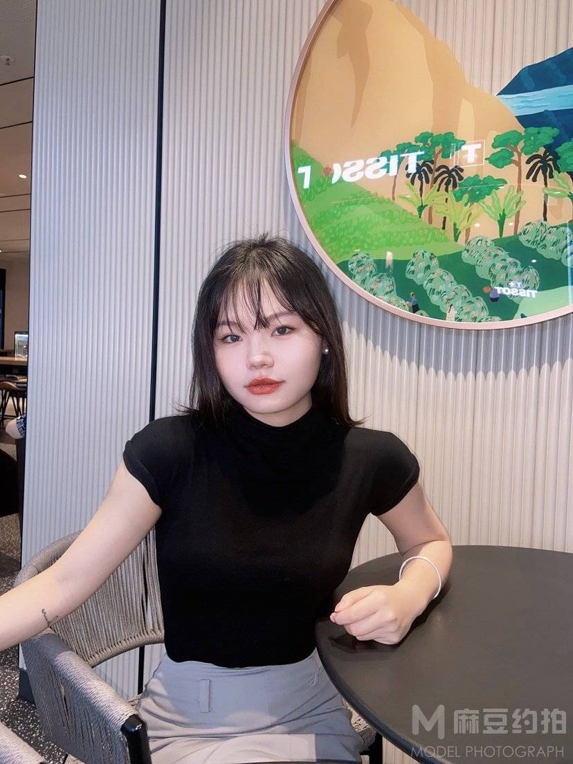 纪实模特