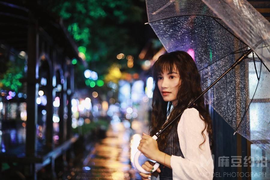 夜景模特
