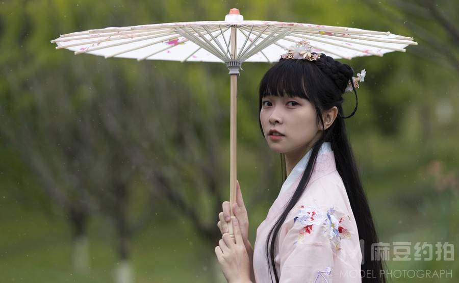 汉服模特