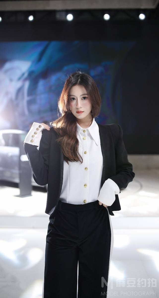宝丽来模特