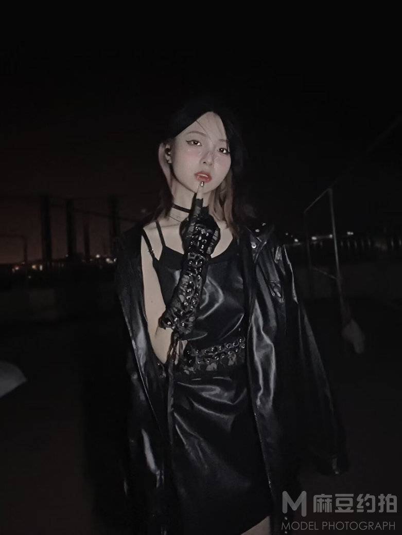 暗黑模特