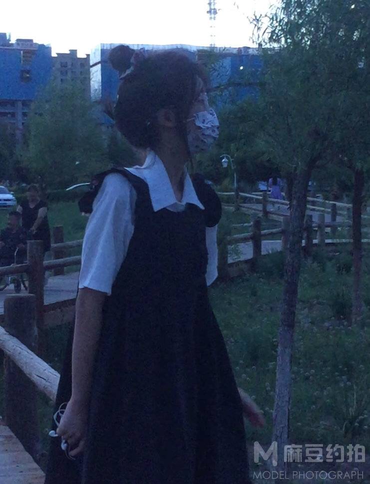 校园模特