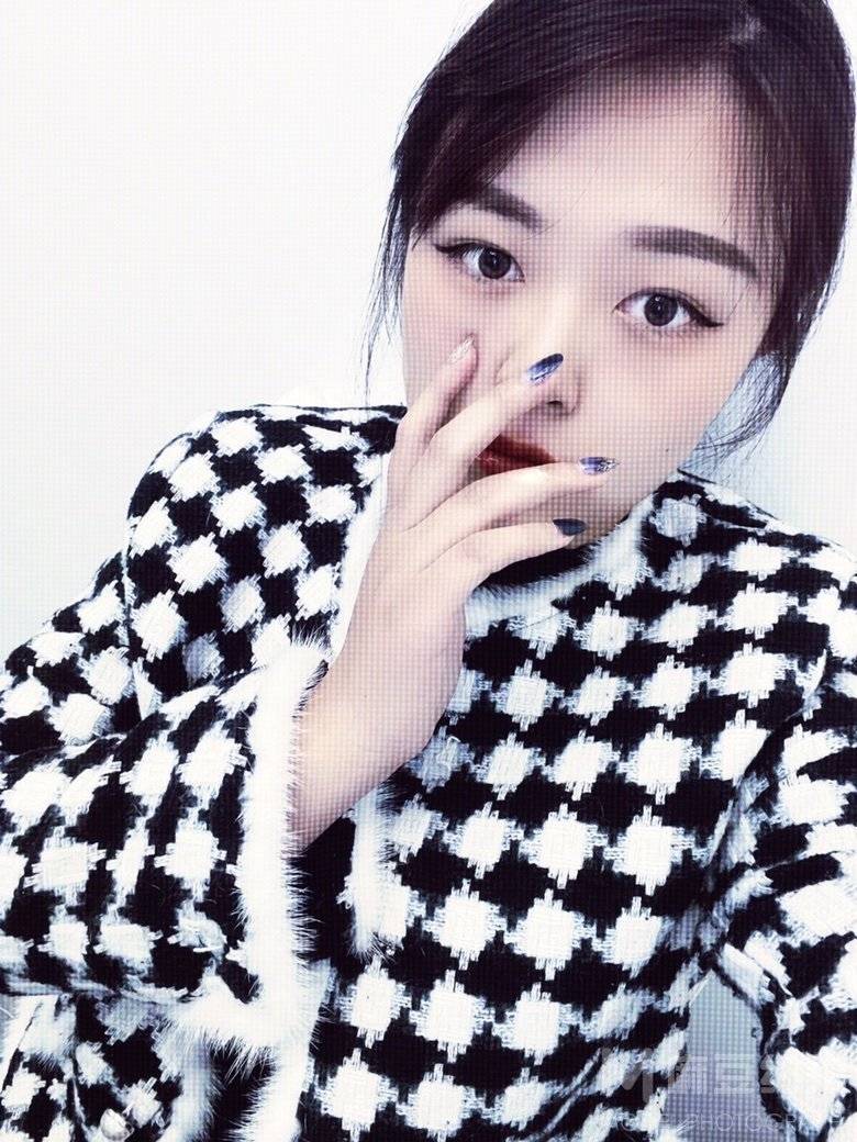 黑白模特