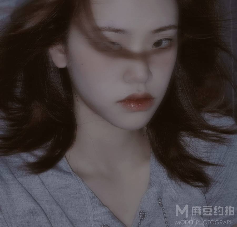 胶片模特