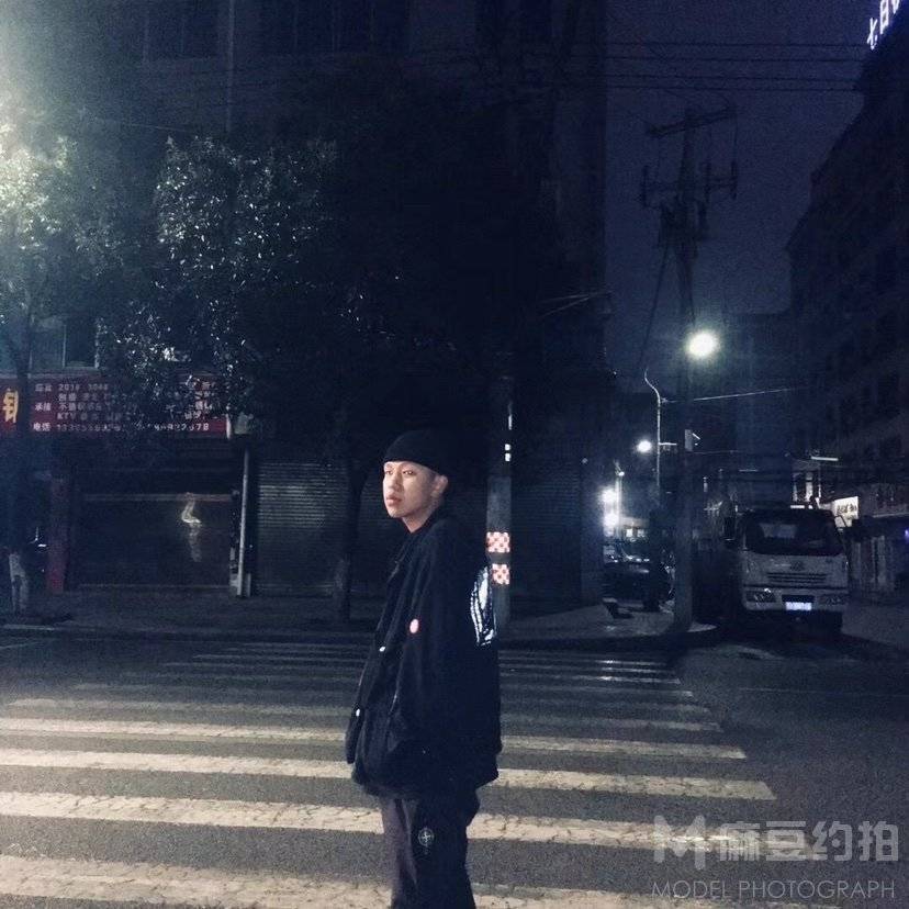 夜景模特