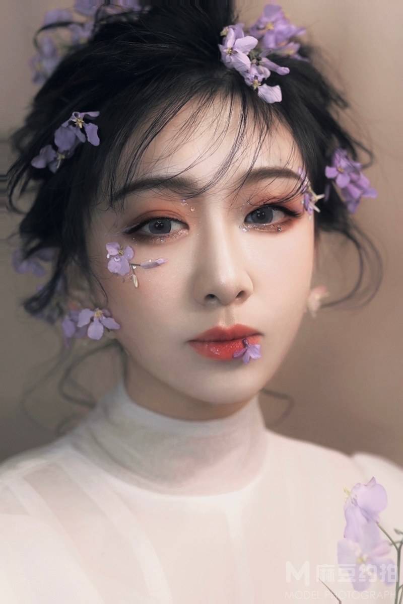妆容模特
