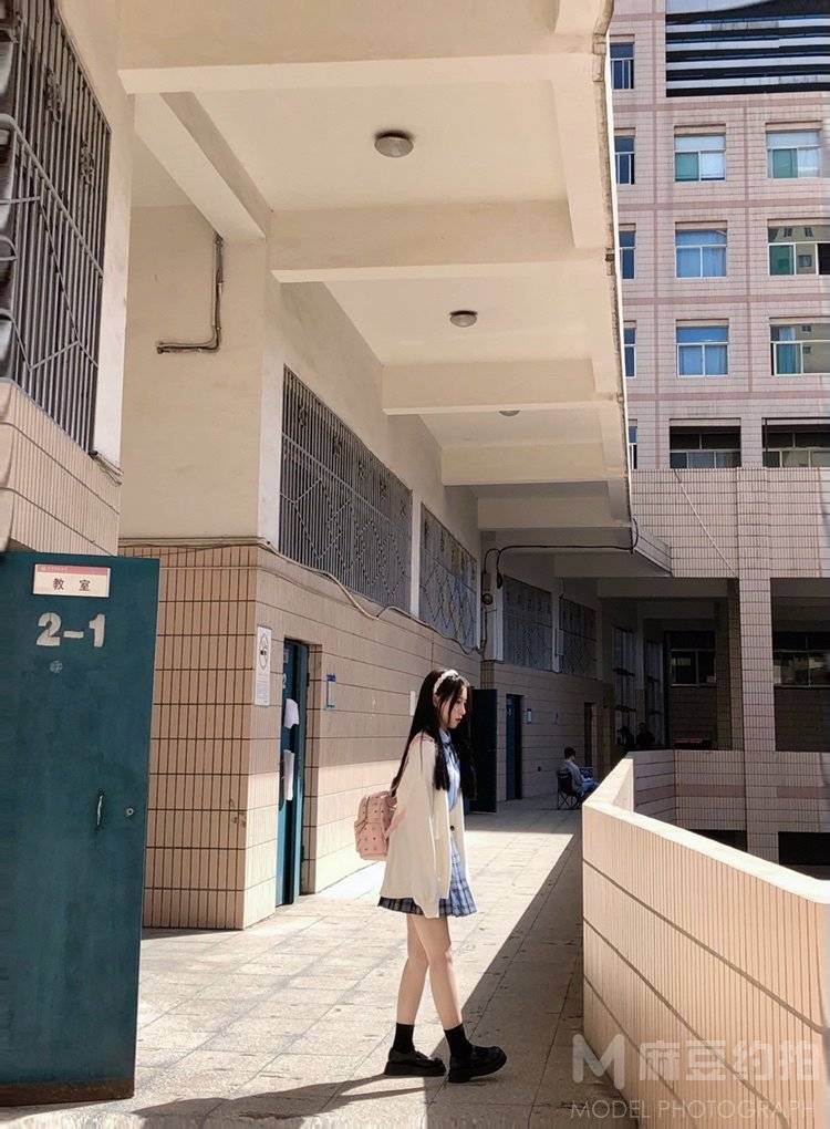 校园模特