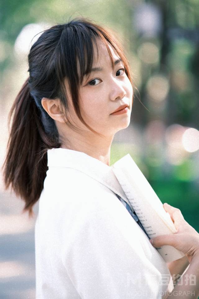 校园模特