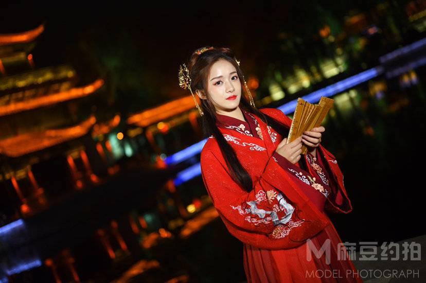 汉服模特