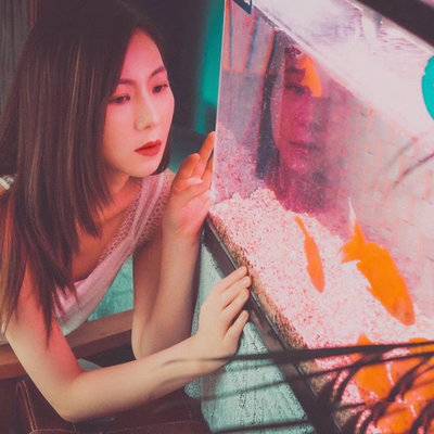 情绪模特