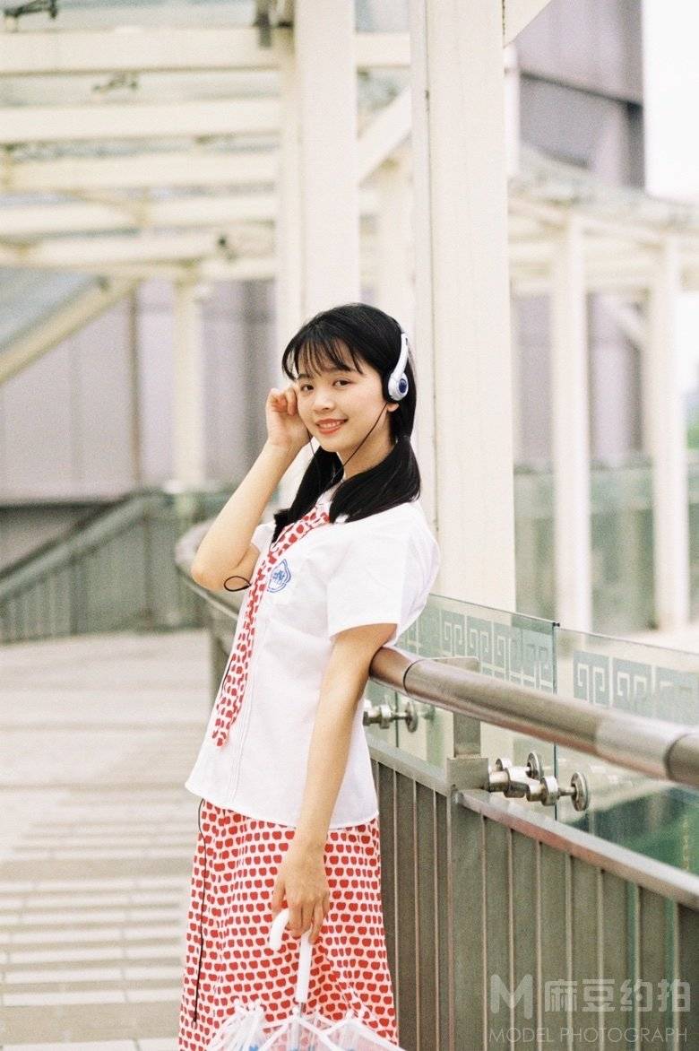 胶片模特