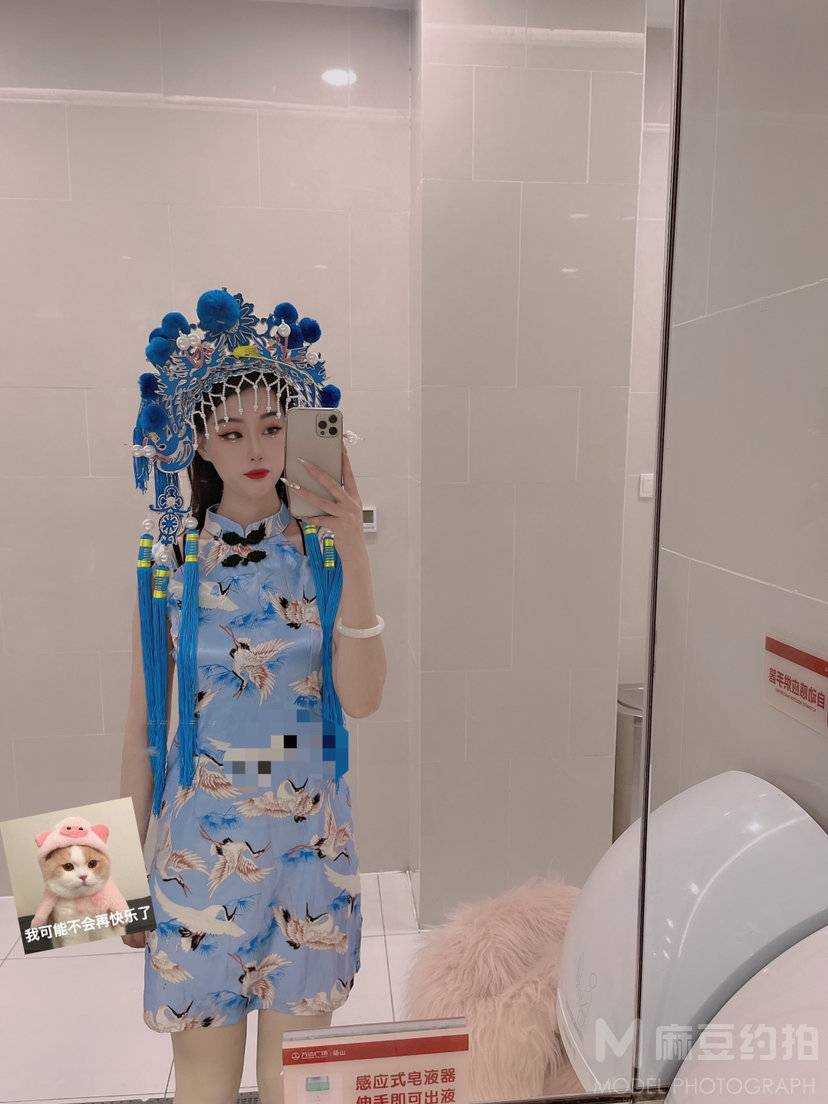 妆容模特