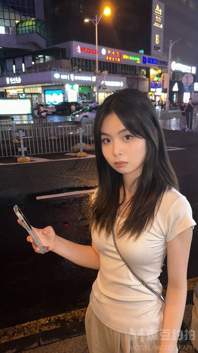 胶片模特