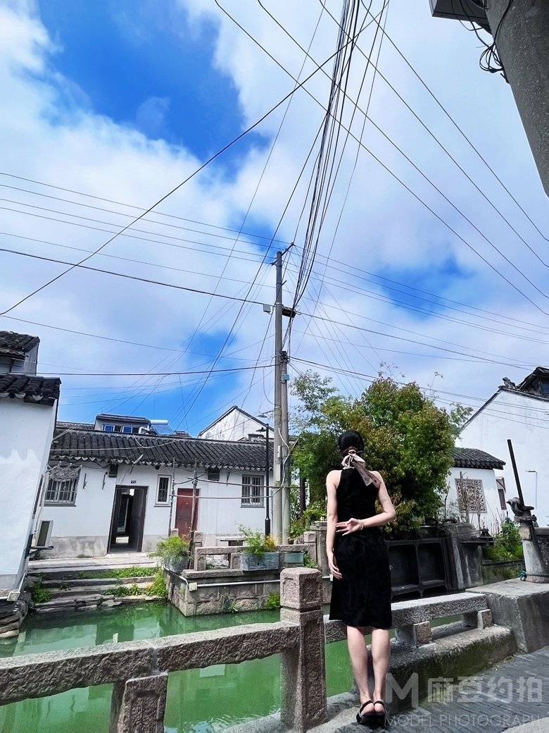 黑白模特