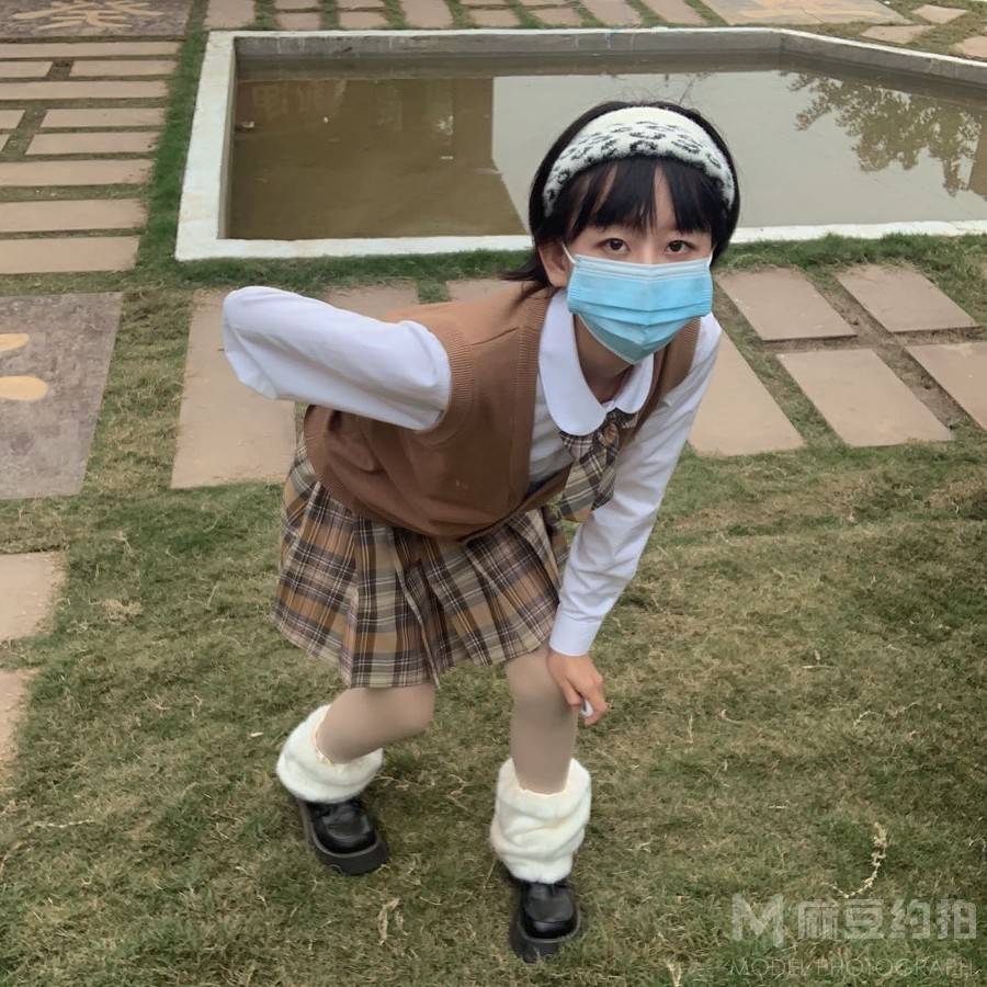 校园模特
