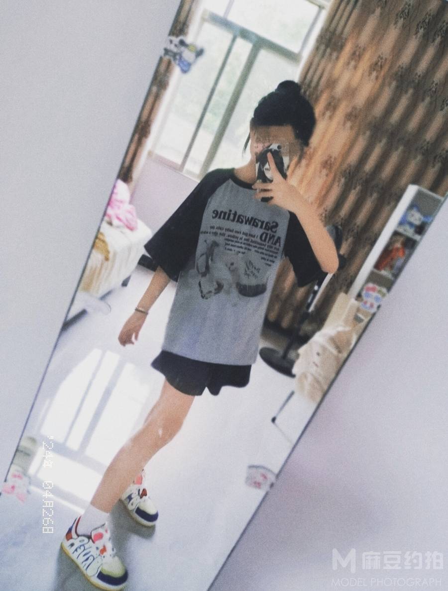 校园模特