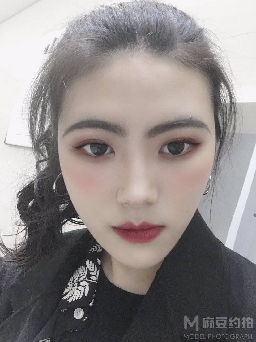 暗黑模特