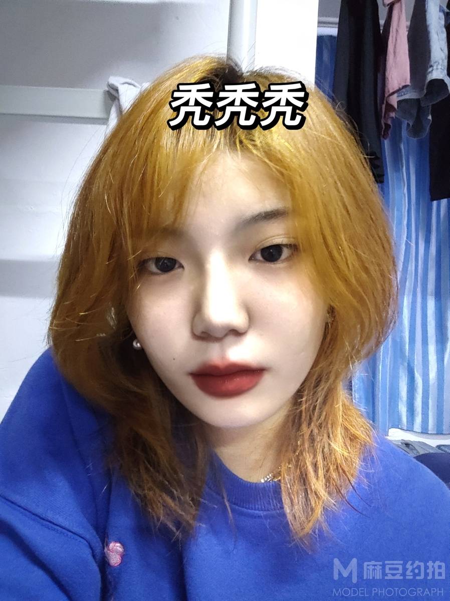 黑白模特