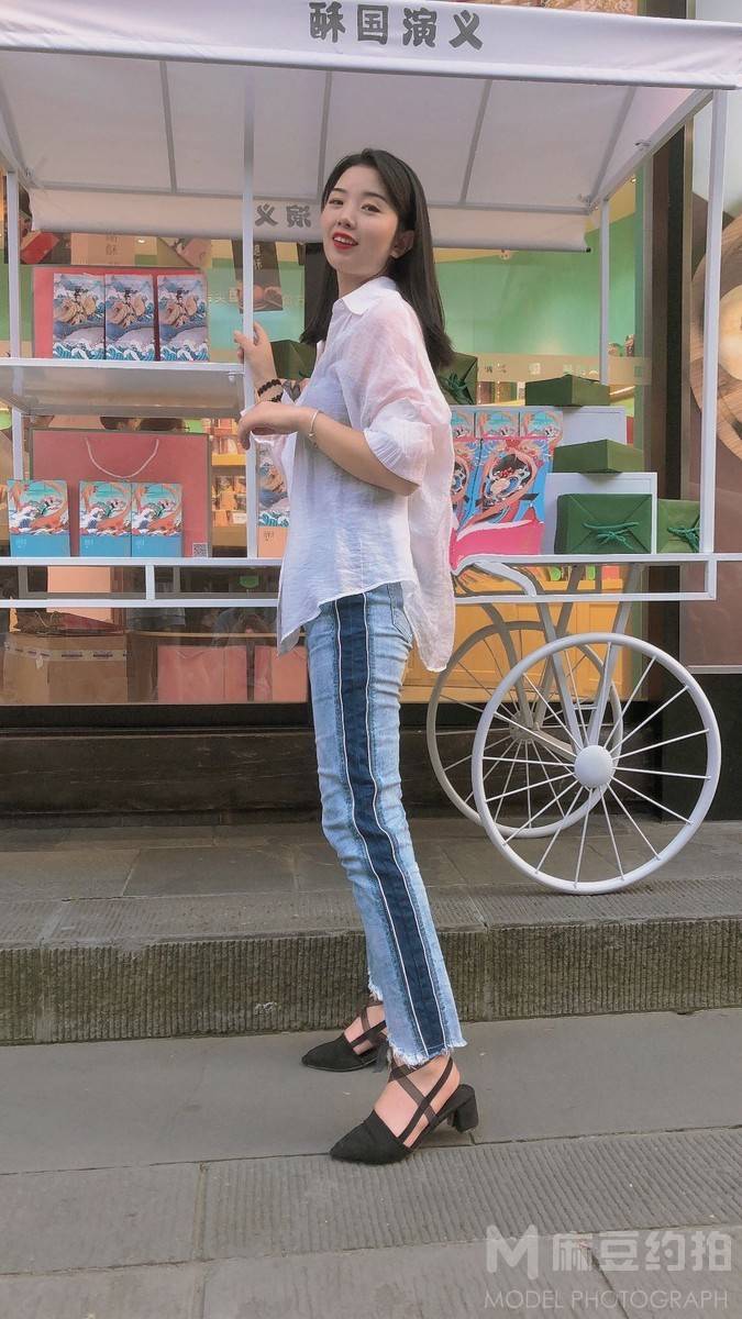 清新模特
