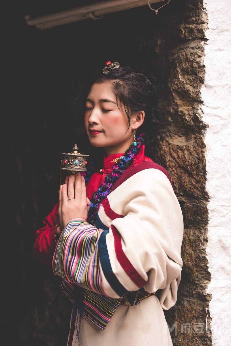 胶片模特