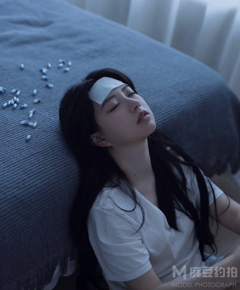 情绪模特