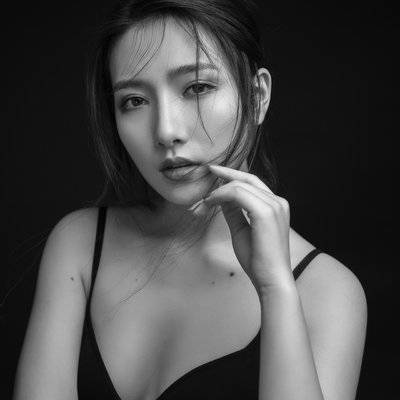 黑白模特