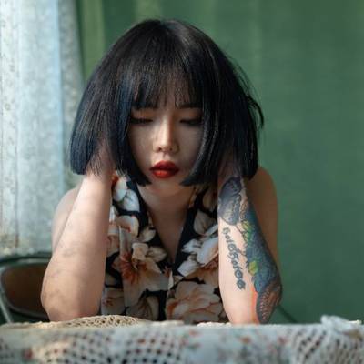 情绪模特