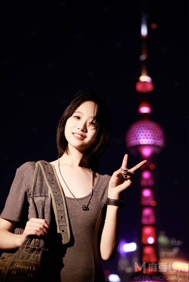 夜景模特