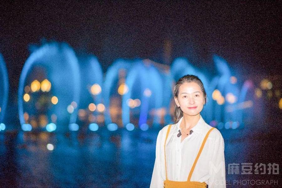 夜景模特