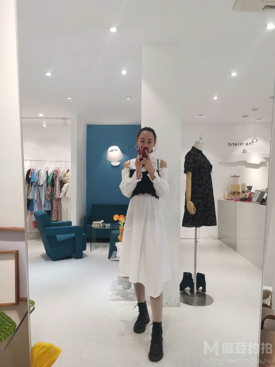 清新模特