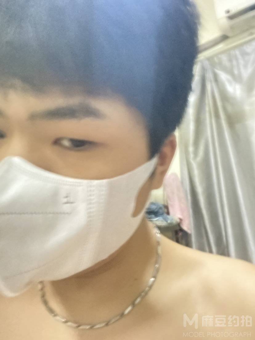 黑白模特