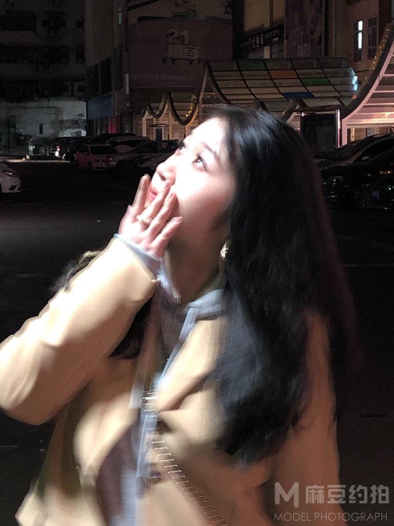 夜景模特