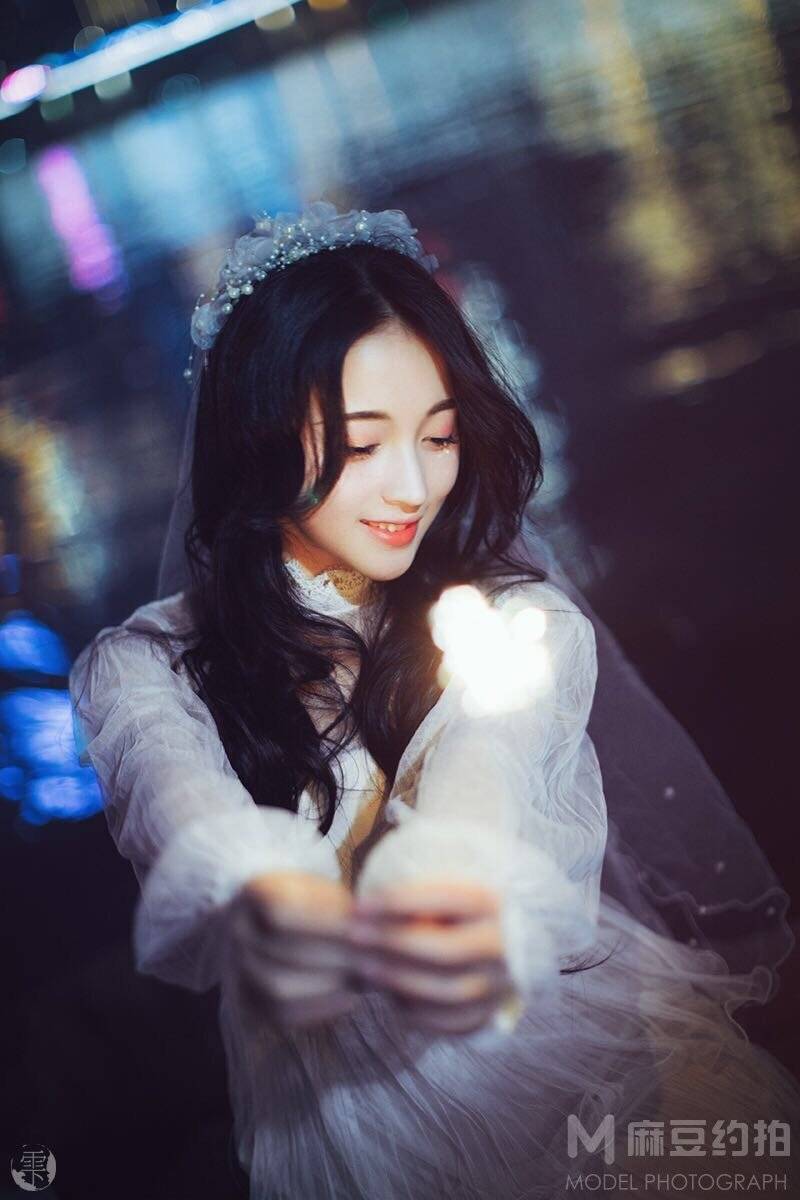 夜景模特
