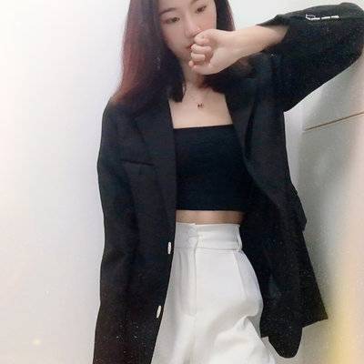 黑白模特