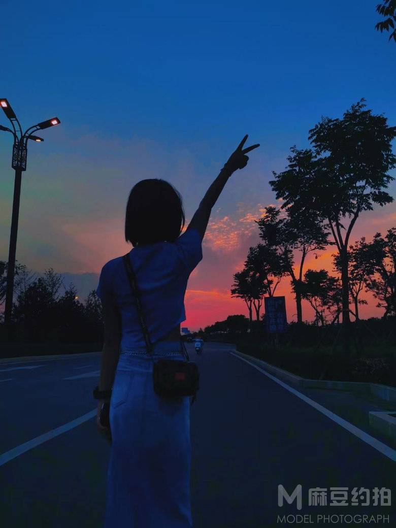 夜景模特
